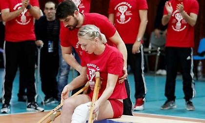 Ρήξη χιαστών η Γιώτα!