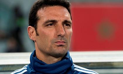 Τρακάρισμα χωρίς σοβαρές συνέπειες για τον ομοσπονδιακό τεχνικό της Αργεντινής, Σκαλόνι