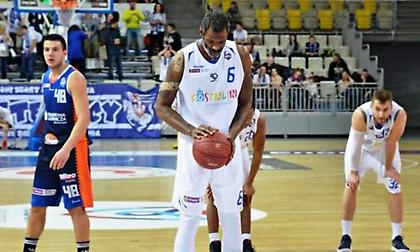 Κίντελ Γουντς: Συνεχίζει ακάθεκτος στα 38 του! (Video)