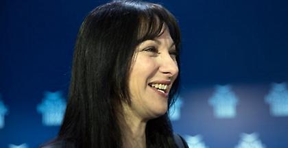 Κουντουρά: Με τιμά να αγωνιστώ για τη χώρα μας στην Ευρωβουλή