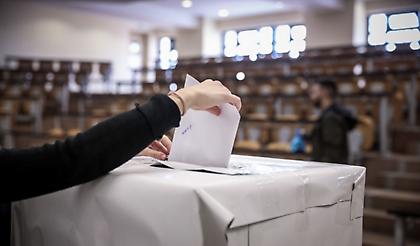 «Ντου» αντιεξουσιαστών στην Πάντειο - Διακόπηκαν οι φοιτητικές εκλογές