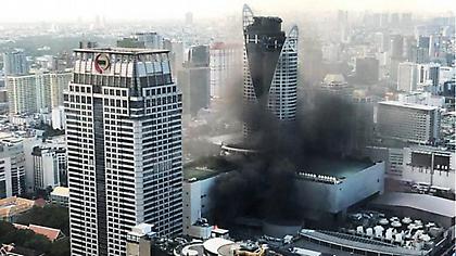 Τραγωδία στην Ταϊλάνδη: Δύο νεκροί και 16 τραυματίες από πυρκαγιά σε εμπορικό