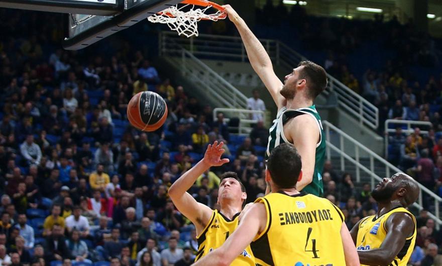 Πέρασε… πάνω από την αποδεκατισμένη ΑΕΚ ο Παναθηναϊκός