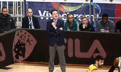 Πανηγυρίζει για τα... deflections ο Πιτίνο (pic)