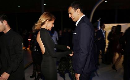 Κικίλιας-Μπαλατσινού γάμος: Δείτε τι πόσταραν οι κόρες της Τζένης (pics)