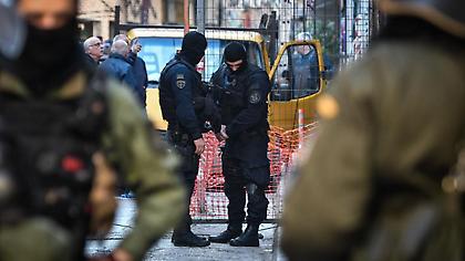 Συνελήφθη η Ελληνοαυστραλέζα που άρπαξαν από τους λιμενικούς