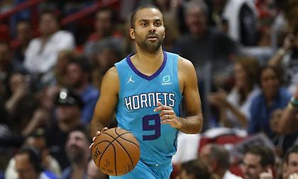 Πάρκερ: «Είμαι 50-50 να αποσυρθώ ή να συνεχίσω»