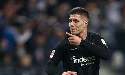 Παρακολουθεί τον Γιόβιτς η Μάντσεστερ Σίτι