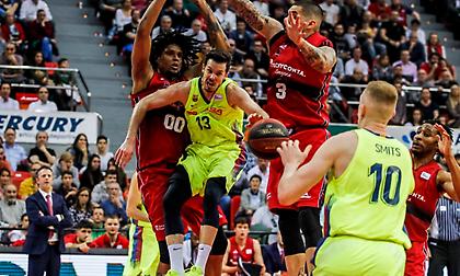 Έφυγε… όρθια από τη Σαραγόσα η Μπαρτσελόνα