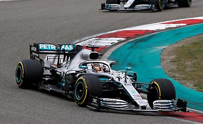 Έγινε… Λιούις στη Σανγκάη