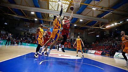 Νίκες σωτηρίας για Γκραν Κανάρια και Εστουδιάντες