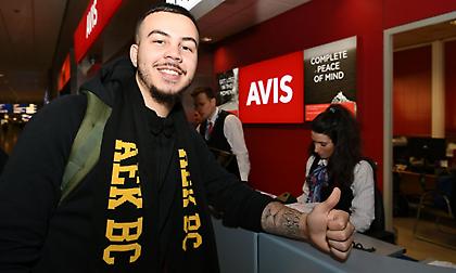 Ήρθε ο Γιορκ για την ΑΕΚ - «Ήταν απλή απόφαση» (pics)