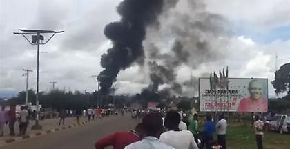 Νιγηρία: 12 νεκροί από έκρηξη βυτιοφόρου με καύσιμα