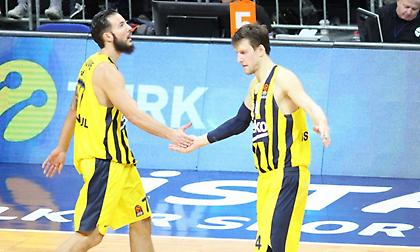 Χωρίς Λοβέρν, αλλά με Βέσελι η Φενέρ κόντρα σε Ζαλγκίρις