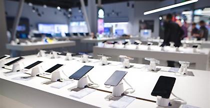 Άγνωστοι χτύπησαν με ριφιφί κατάστημα με κινητά τηλέφωνα στη Θεσσαλονίκη