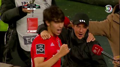 Σπάνια στιγμή: Ο Ζοάο Φέλιξ πανηγύρισε το γκολ με τον μικρό αδερφό του (video)