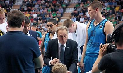 Ρενέσες: Συνεχίσε την… κατάρα του «Προπονητή της Χρονιάς» στο EuroCup