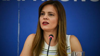 Αχτσιόγλου για 120 δόσεις: Θα ελαφρυνθούν 1 εκατ. οφειλέτες