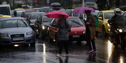 Συνεχίζεται και σήμερα η κακοκαιρία -Βροχές, χαλάζι και χιόνια στα ορεινά