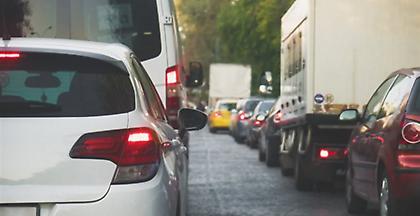 Κυκλοφοριακό κομφούζιο στις λεωφόρους Αθηνών και Σχιστού λόγω έργων