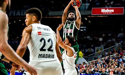 Λάνγκφορντ: «Οι διαιτητές θα έπρεπε να αφήνουν τους παίκτες να κρίνουν τα παιχνίδια»