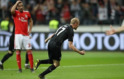 Έγραψε ιστορία με… παρασπονδία και πέρασε στους «4» η Άιντραχτ!