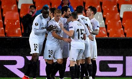 Βούλιαξε το «κίτρινο υποβρύχιο» η Βαλένθια και πήγε ημιτελικά