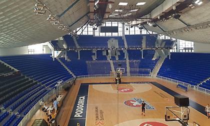 Κλείνει το μισό γήπεδο της Μπουντούτσνοστ