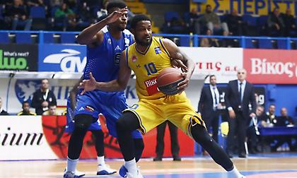 Άδεια στον Μουρ, θλάση ο Μουράτος στο Περιστέρι