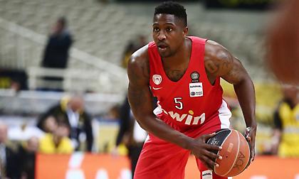 Το πρώτο καλάθι του Τσέρι με τον Ολυμπιακό (video)