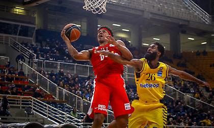 Άνετος Ολυμπιακός «έπνιξε» την ΑΕΚ στο ΟΑΚΑ!