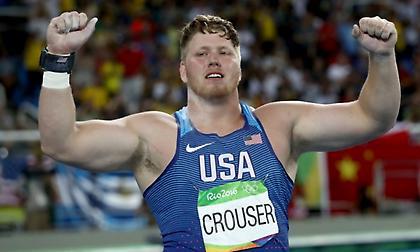 Ιστορική βολή από Κράουζερ, αέρας ο Νόρμαν