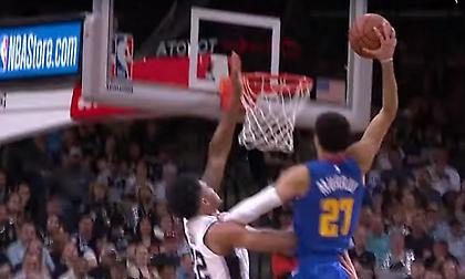 Φοβερά καρφώματα από ΛεΒέρτ και Μάρεϊ στο Top 10 (video)