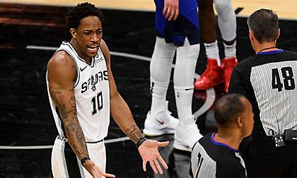 Πρόστιμο στον ΝτεΡόζαν