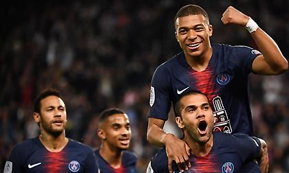 Χατ-τρικ ο Εμπαπέ στο πάρτι του τίτλου για την Παρί