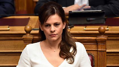 Αχτσιόγλου: Επέκταση τριών κλαδικών συλλογικών συμβάσεων εργασίας