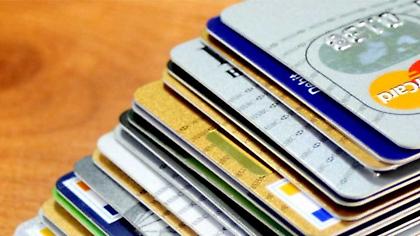 Ηγουμενίτσα: Απατεώνας έκλεβε κωδικούς προπληρωμένων καρτών