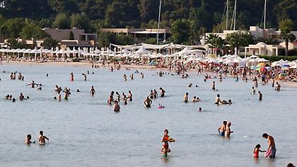 Χαλκιδική: Στις 12:30 το βράδυ θα κλείνουν τα καταστήματα από Μάιο ως Οκτώβριο