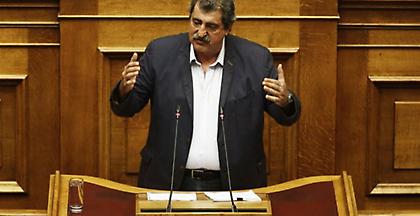 Πολάκης για εσωκομματικούς επικριτές: Δεν μαλώνω ο εχθρός είναι απέναντι
