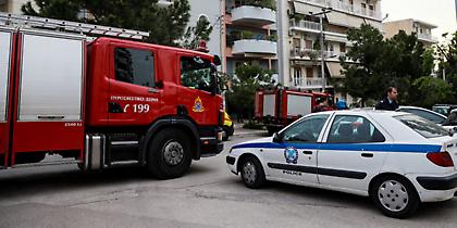 Ολονύχτιο θρίλερ σε διαμέρισμα στη Νέα Σμύρνη: Ανδρας κρατάει όμηρο τον πατέρα του