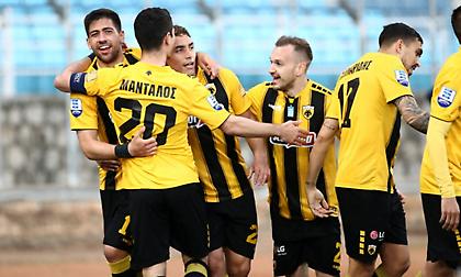 Υποψιασμένη και αλλαγμένη η ΑΕΚ στη Λαμία