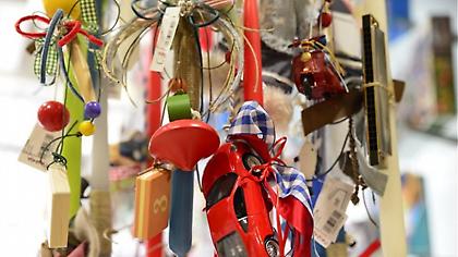 Ωράριο Μεγάλης Πέμπτης: Τι ώρα κλείνουν σήμερα τα καταστήματα