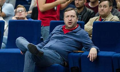 Παραιτήθηκε ο πρόεδρος της Ρίτας επειδή φορούσε καπέλο της Ζαλγκίρις! (pics)