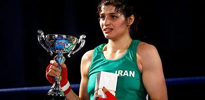 Ιρανή πυγμάχος πήρε χρυσό μετάλλιο στη Γαλλία και θα την συλλάβουν στην πατρίδα της