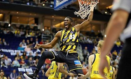 Εμπάκουε: «Από τις καλύτερες ομάδες στην Ελλάδα και την Ευρώπη η ΑΕΚ»