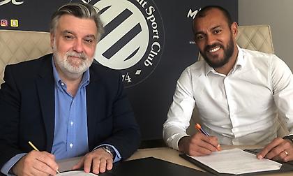 Ανανέωσε με τον... 41χρονο Χίλτον η Μονπελιέ!