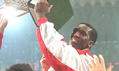 Ρίβερς για την Ευρωλίγκα του ‘97: «Τιμή μου που εκπλήρωσα τα όνειρα των οπαδών του Ολυμπιακού»