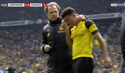 Αντικείμενο στο κεφάλι του Σάντσο πέταξαν οι οπαδοί της Σάλκε (video)