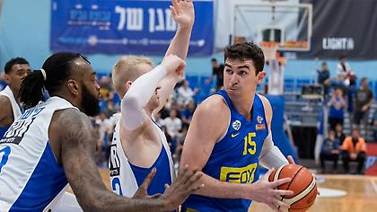 Σταθερά πρώτη με κατοστάρα η Μακάμπι