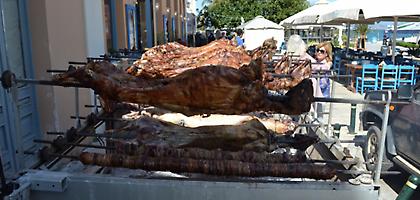 Πάσχα 2019: Πέντε πράγματα που θα χρειαστείτε για το καλύτερο σούβλισμα